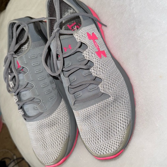 Under Armour Shoes - Under Armour Breast Cancer Sneakers W 11